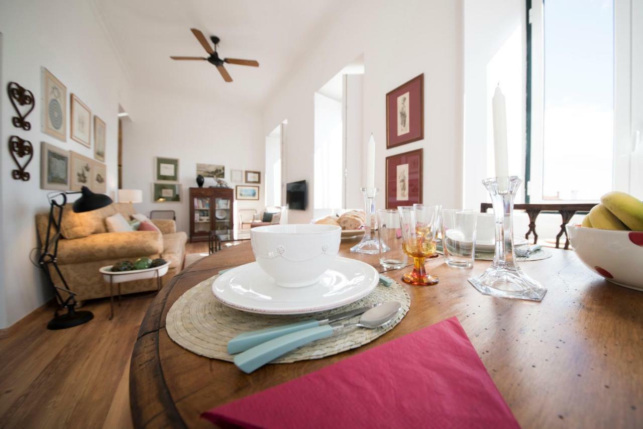 Light Lovers Apartment Lisbona Esterno foto